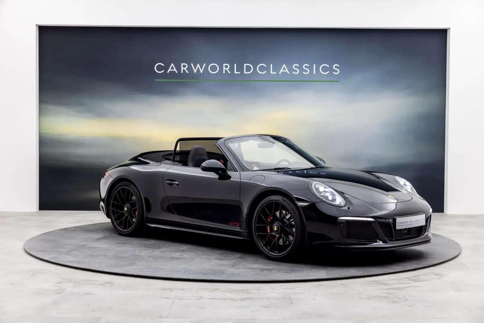 Porsche 991 991.2 - 3.0 CARRERA 4 GTS CABRIO Noir - 1