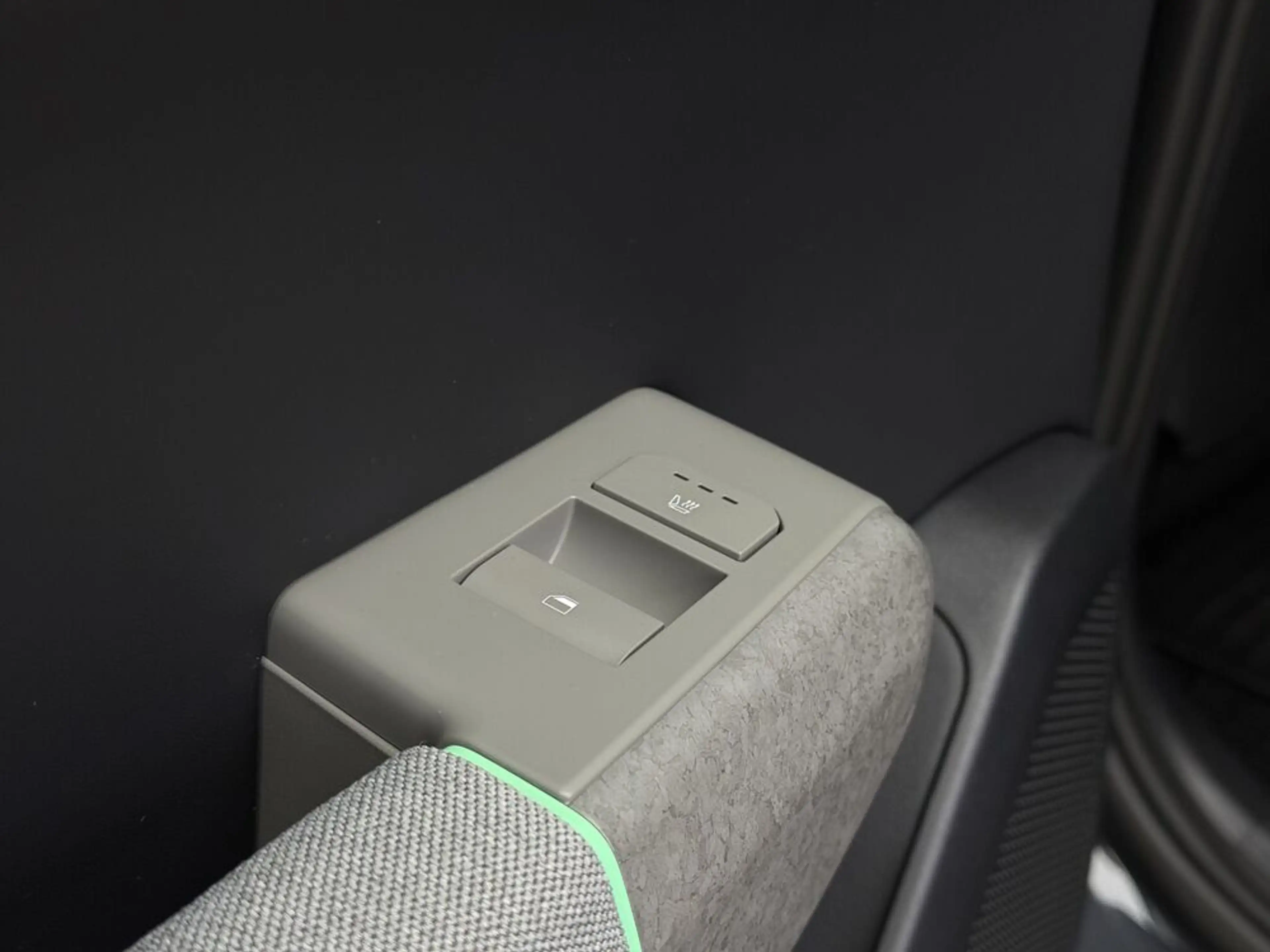 Kia EV4 HB FWD 81,4kWh Earth Plus — photo 15