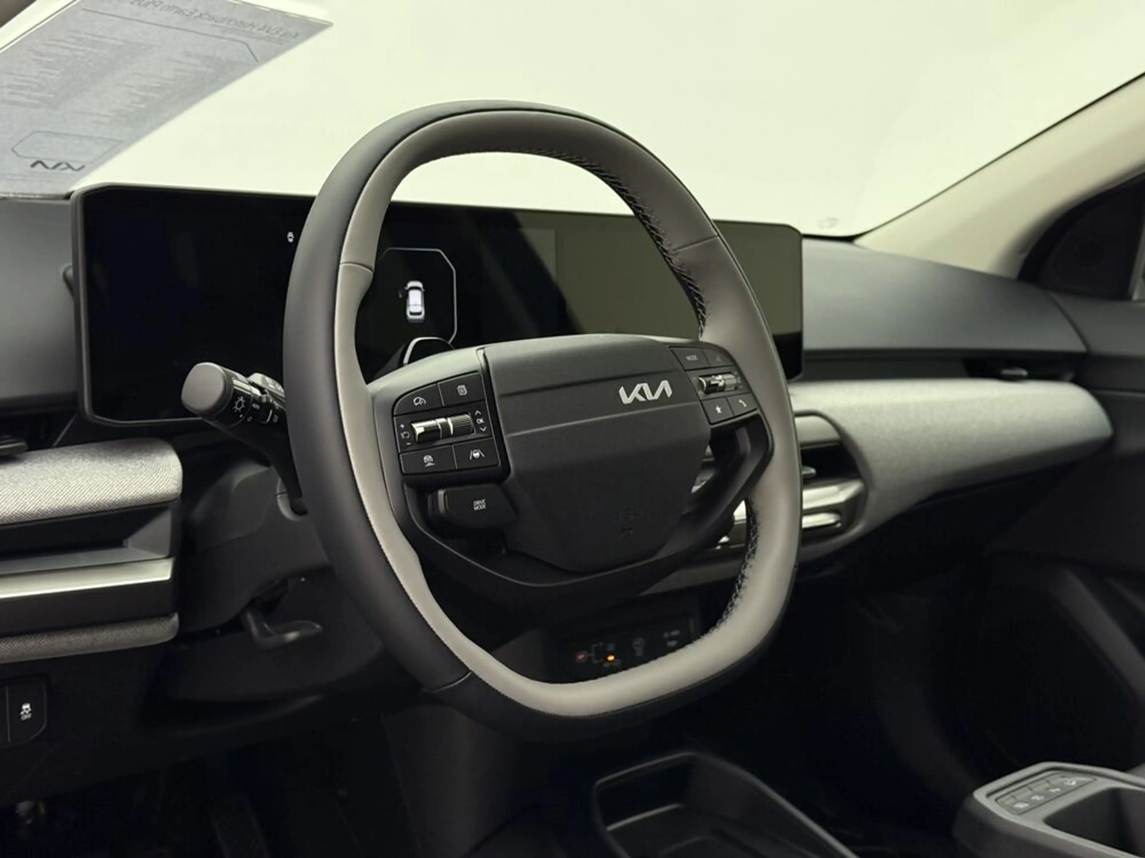 Kia EV4 HB FWD 81,4kWh Earth Plus — photo 4