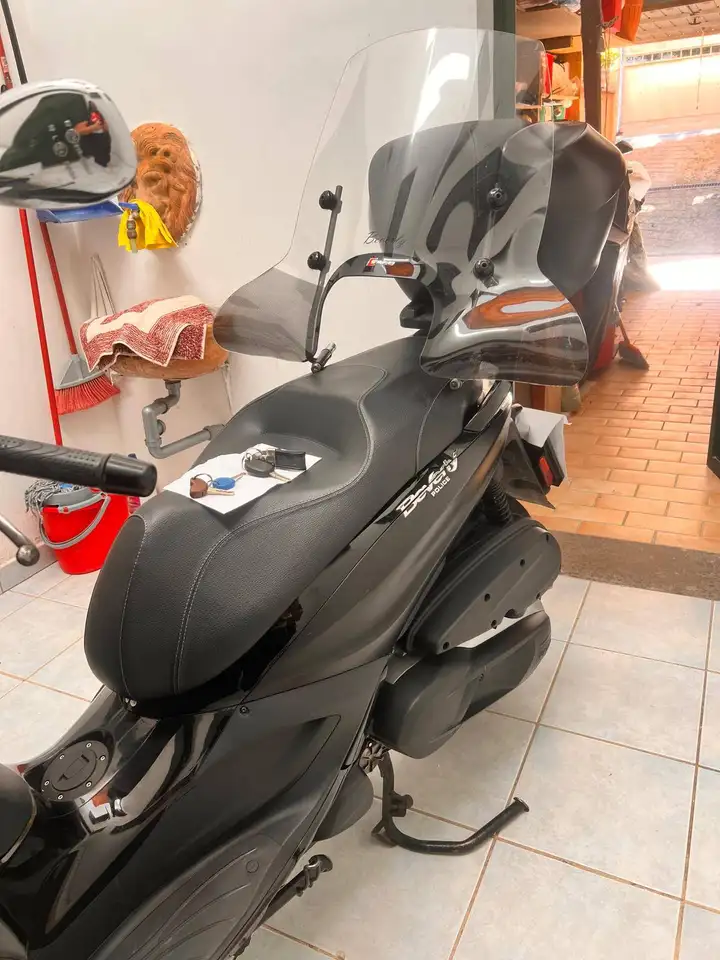 Piaggio Beverly 350