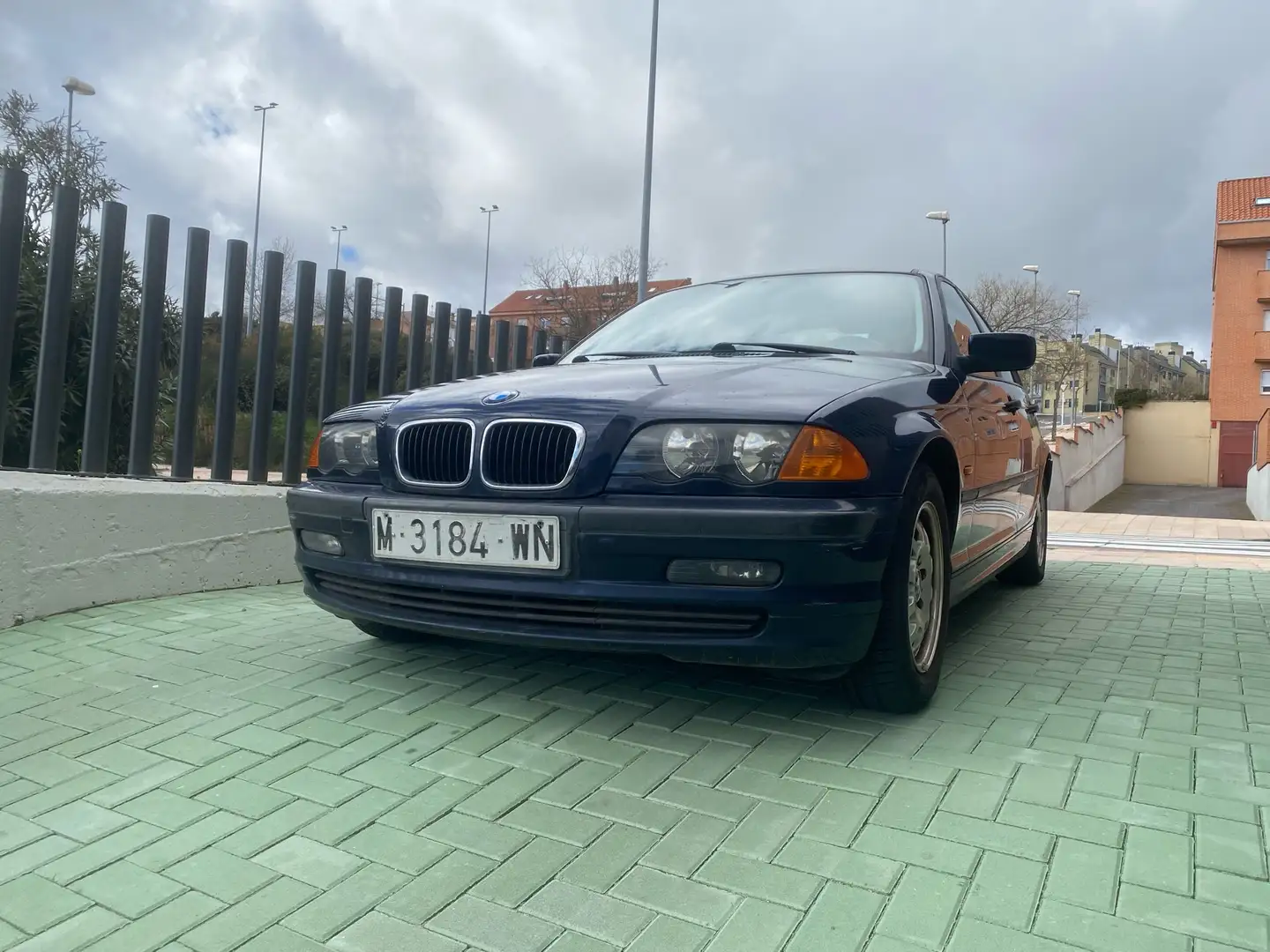 BMW 318 318i Azul - 1