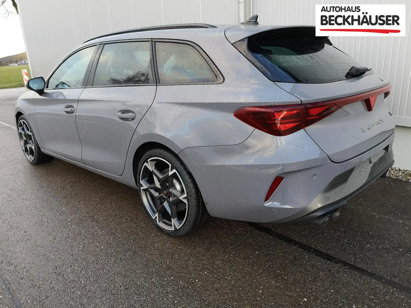 CUPRA Leon Sportstourer 2.0 TSI 245 kW 4Drive VZ Kombi 2.0... Grau - 2