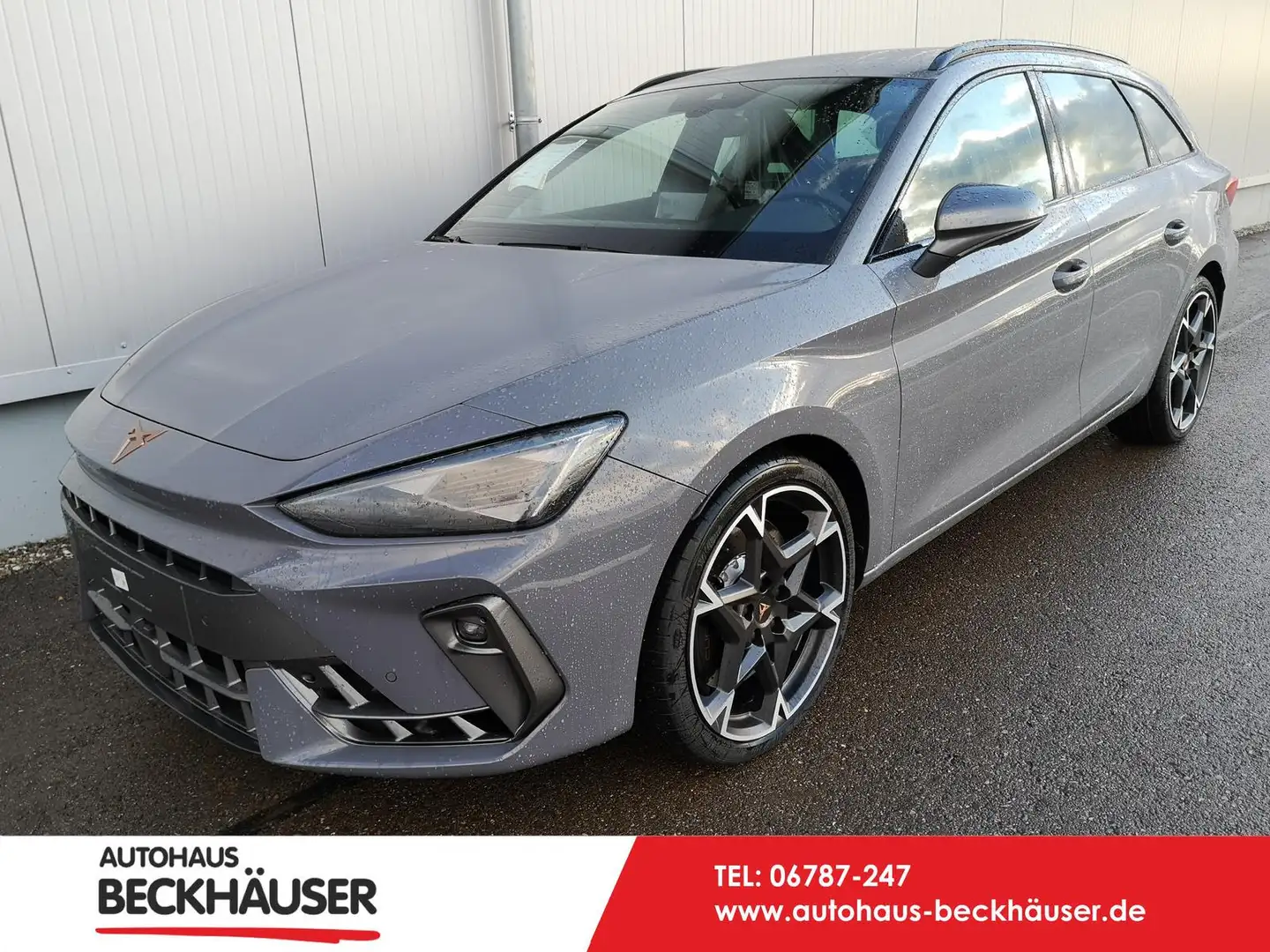 CUPRA Leon Sportstourer 2.0 TSI 245 kW 4Drive VZ Kombi 2.0... Grau - 1