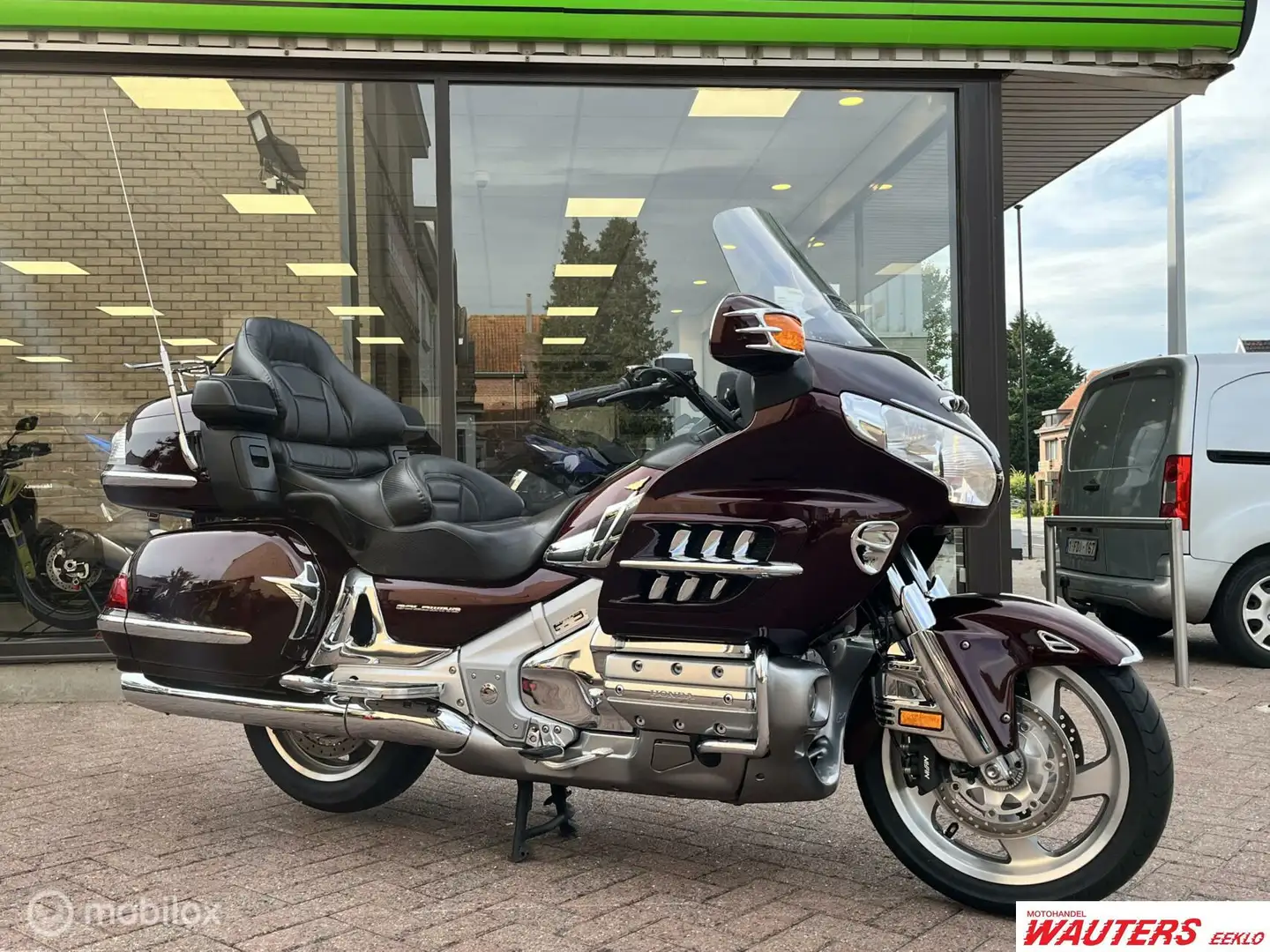 Honda GL 1800 Goldwing Dual C-ABS Deluxe Rouge - 2
