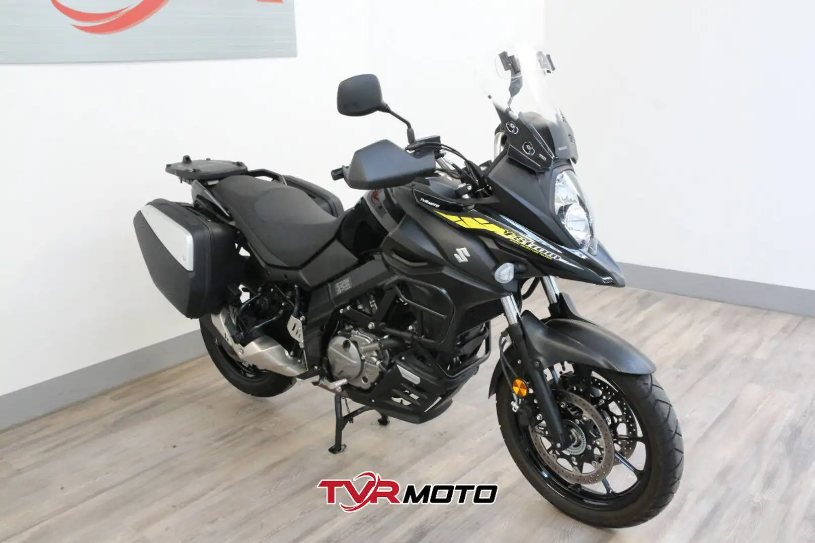 Suzuki V-Strom 650 V-Strom 650 (2021 - 25) - 1