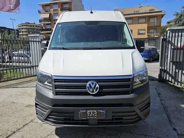 Volkswagen Crafter view 2