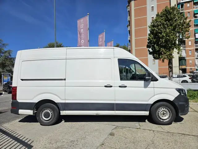 Volkswagen Crafter view 4