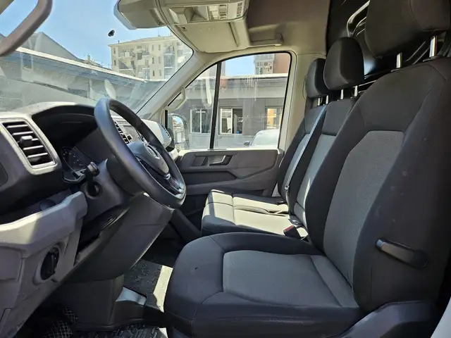 Volkswagen Crafter view 8