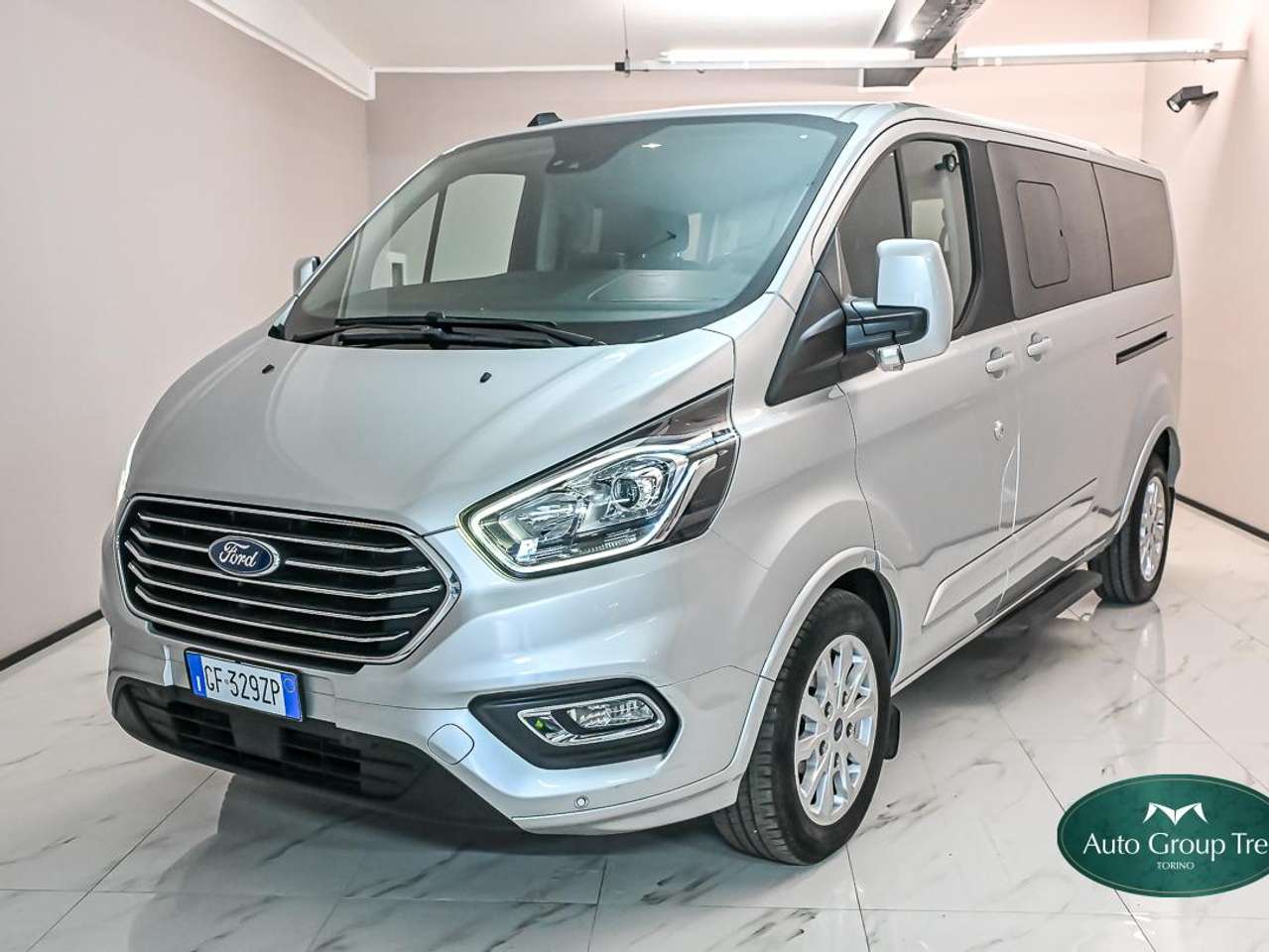 Ford Tourneo Custom MHEV PL C-SOLLEV. TITANIUM