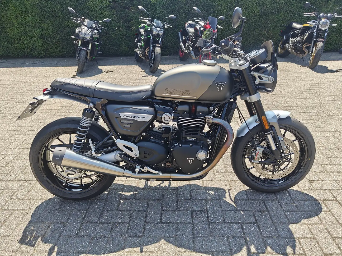 Triumph Speed Twin 1200 Grijs - 2