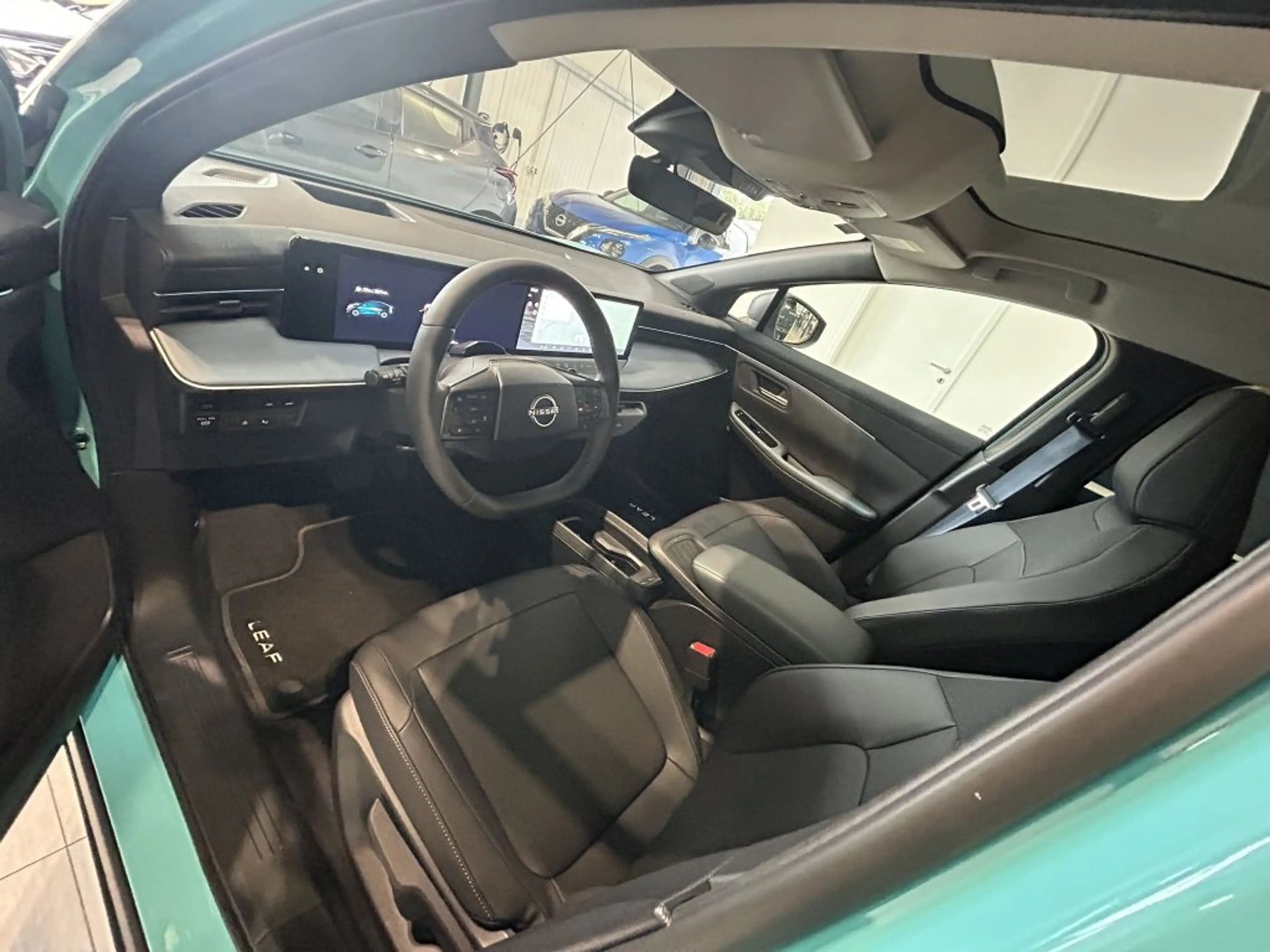 Nissan Leaf 75 KWH ADVANCE V2L 2 FARBEN — photo 10