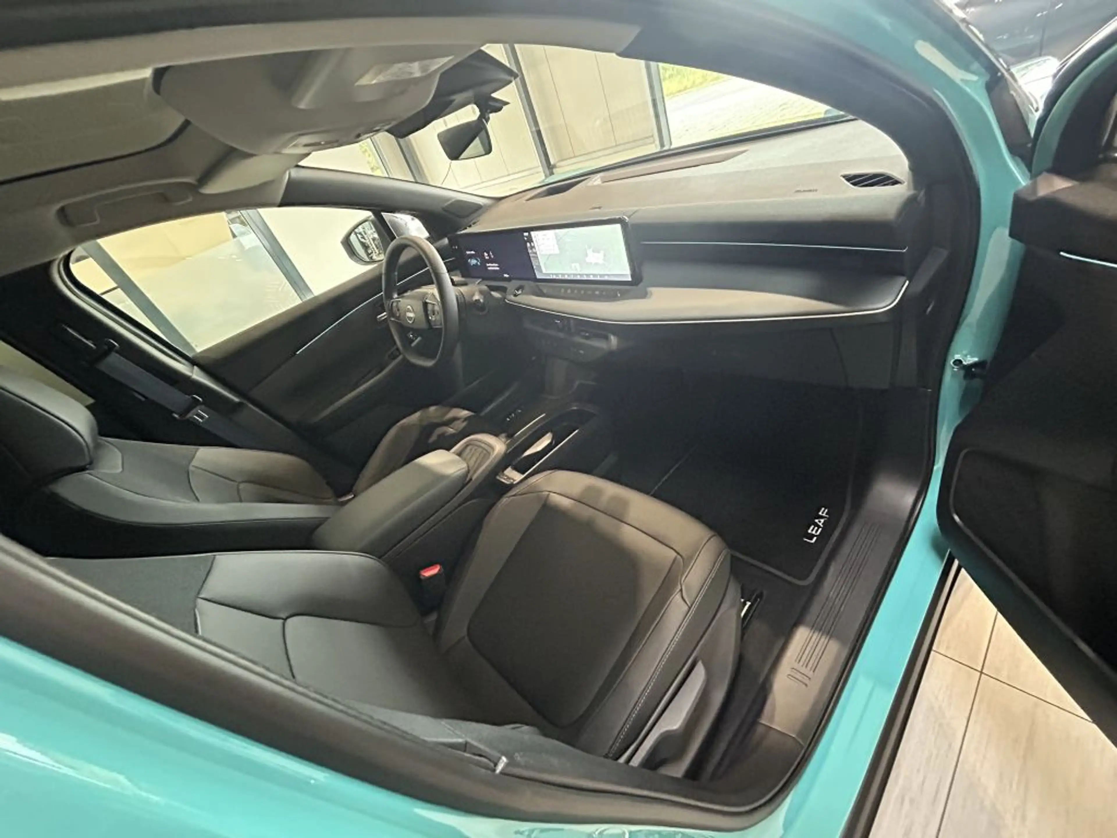 Nissan Leaf 75 KWH ADVANCE V2L 2 FARBEN — photo 12