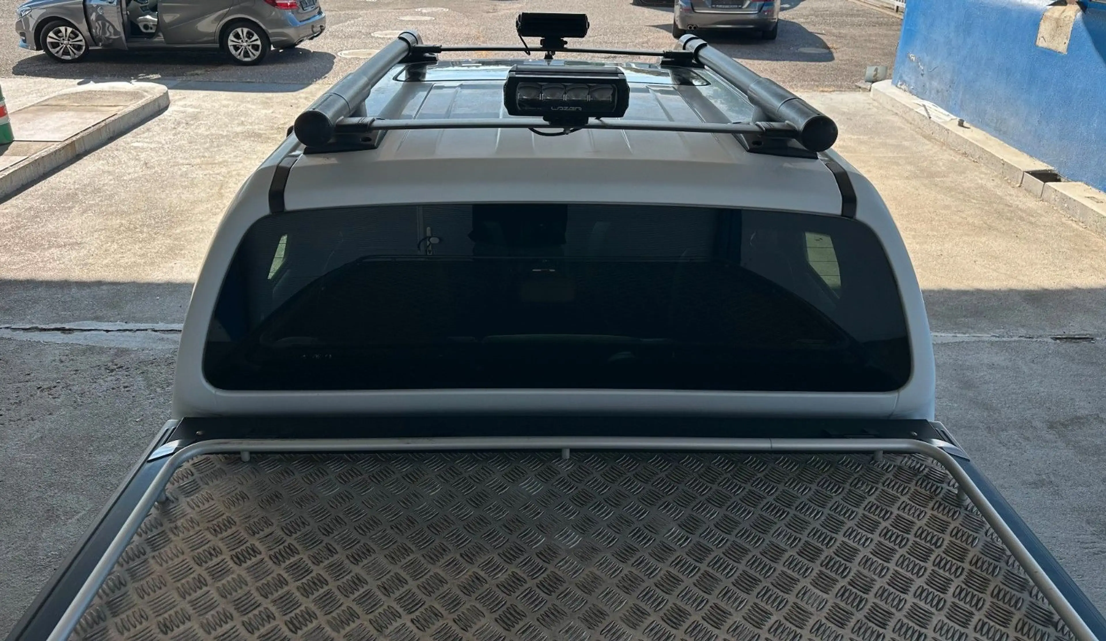 Nissan Navara Pickup Double Cab LE V6 4X4 / Kamera /SHZ — photo 19