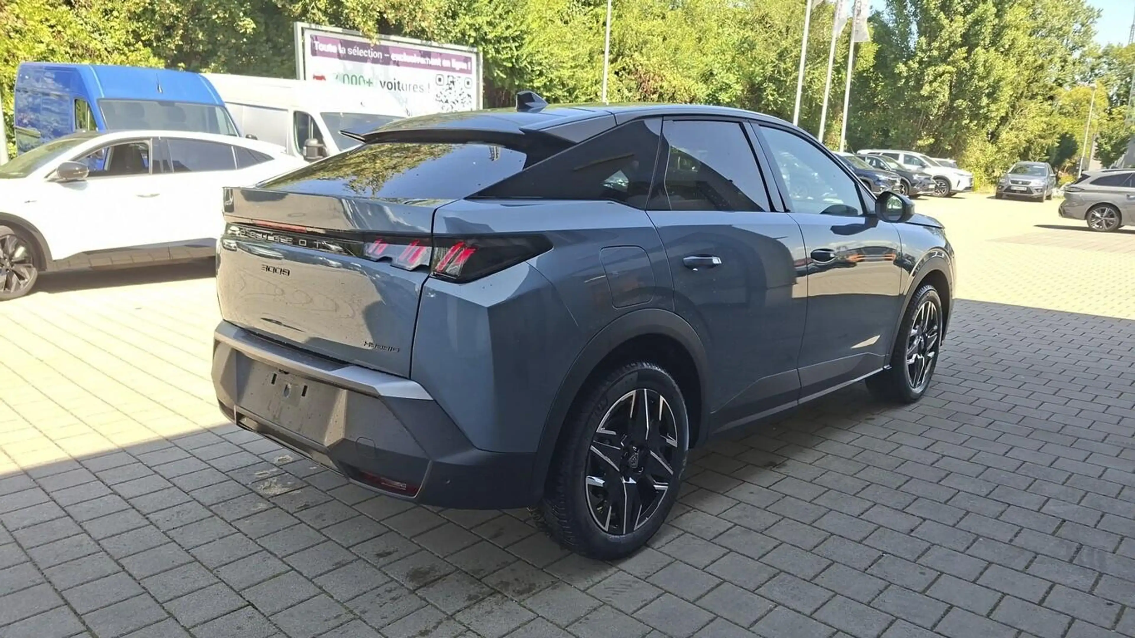Peugeot 3008 Allure Hybrid ACC 21"-HD SHZ AWR 360° Nav 100 k... — photo 4