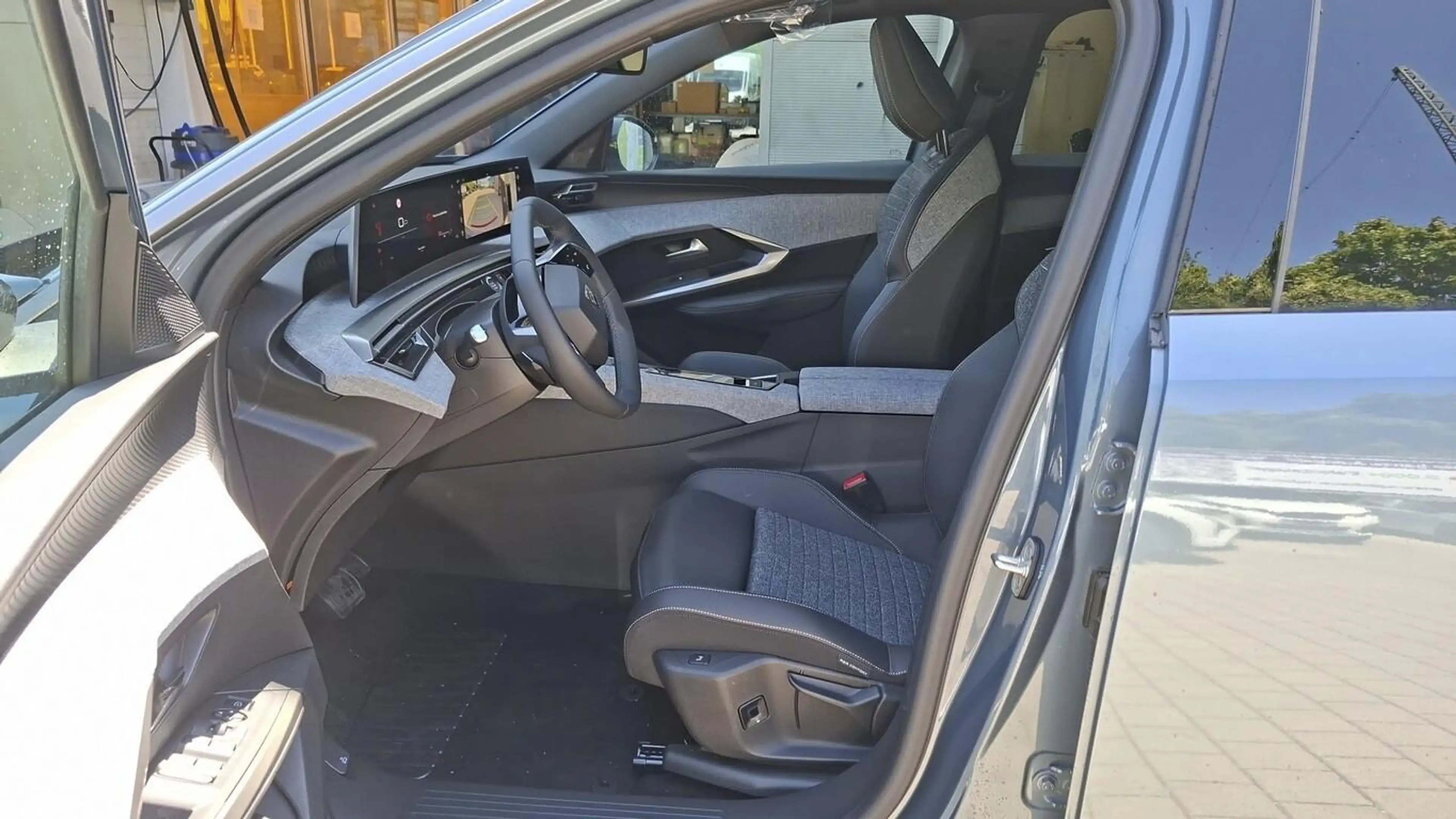 Peugeot 3008 Allure Hybrid ACC 21"-HD SHZ AWR 360° Nav 100 k... — photo 5