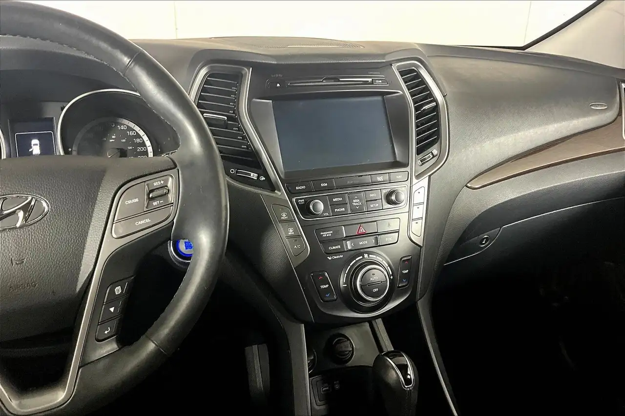 Hyundai SANTA FE снимка Hyundai SANTA FE