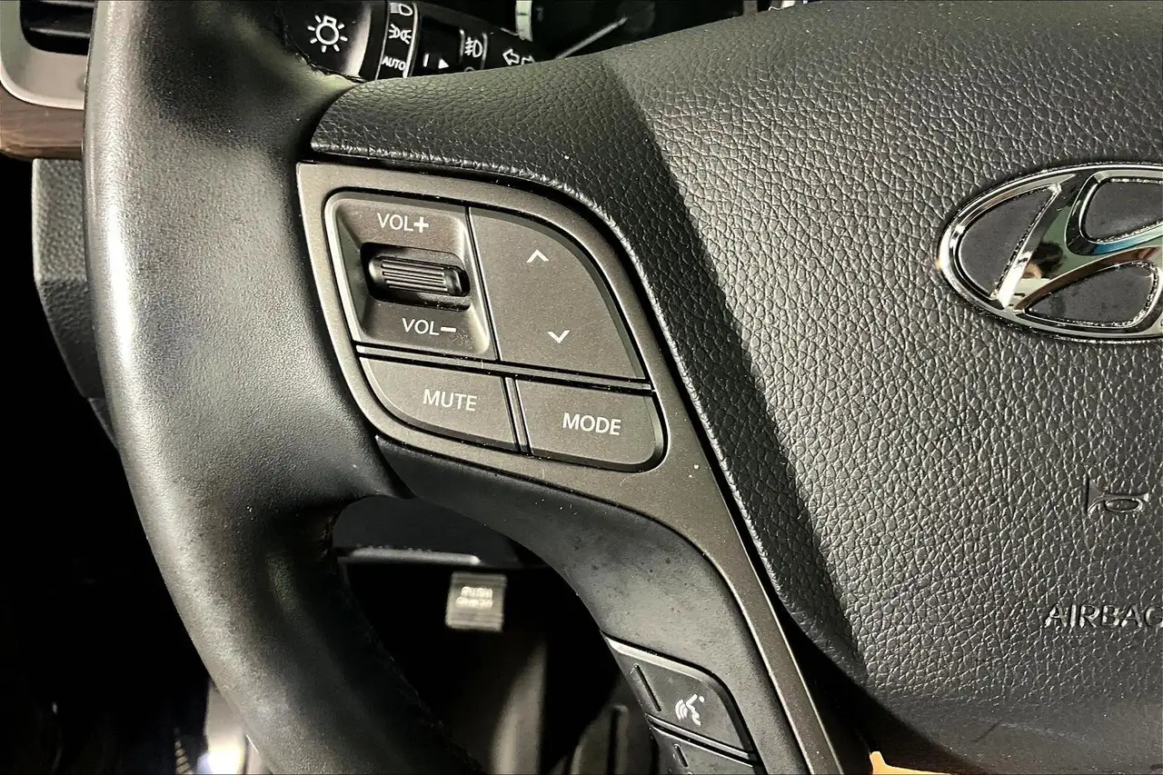 Hyundai SANTA FE снимка Hyundai SANTA FE
