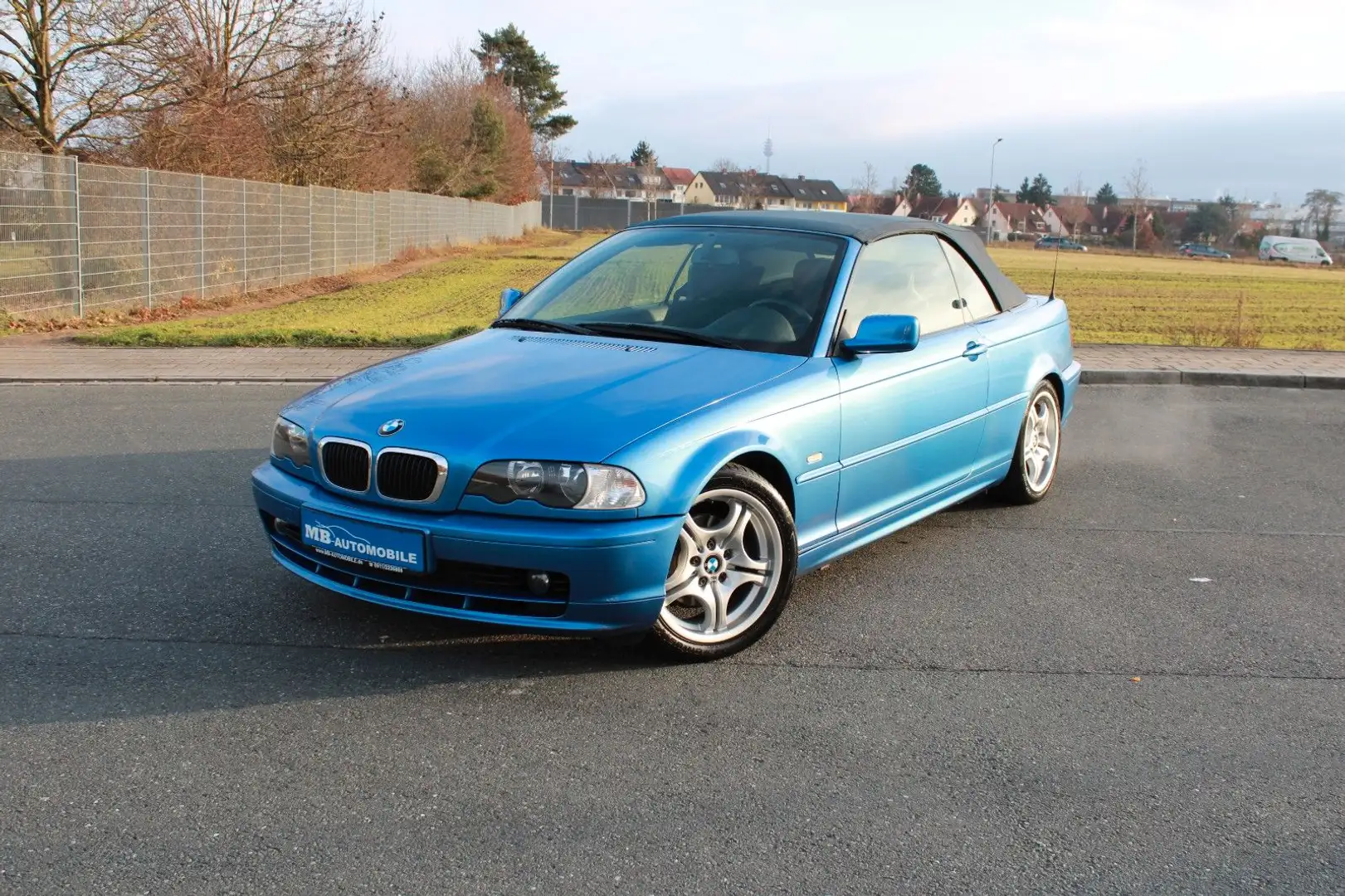 BMW 318 Ci Cabrio Klima KEINROST!!! 2.HAND Blau - 1