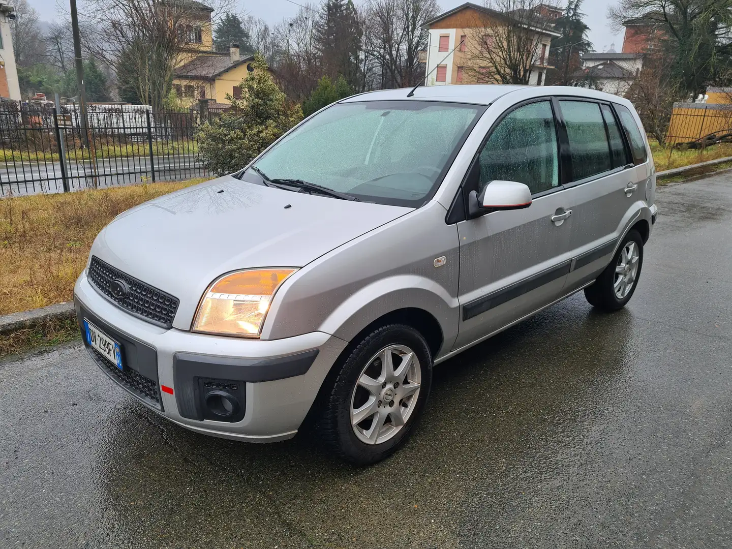Ford Fusion Fusion 1.4 tdci Titanium Argent - 1