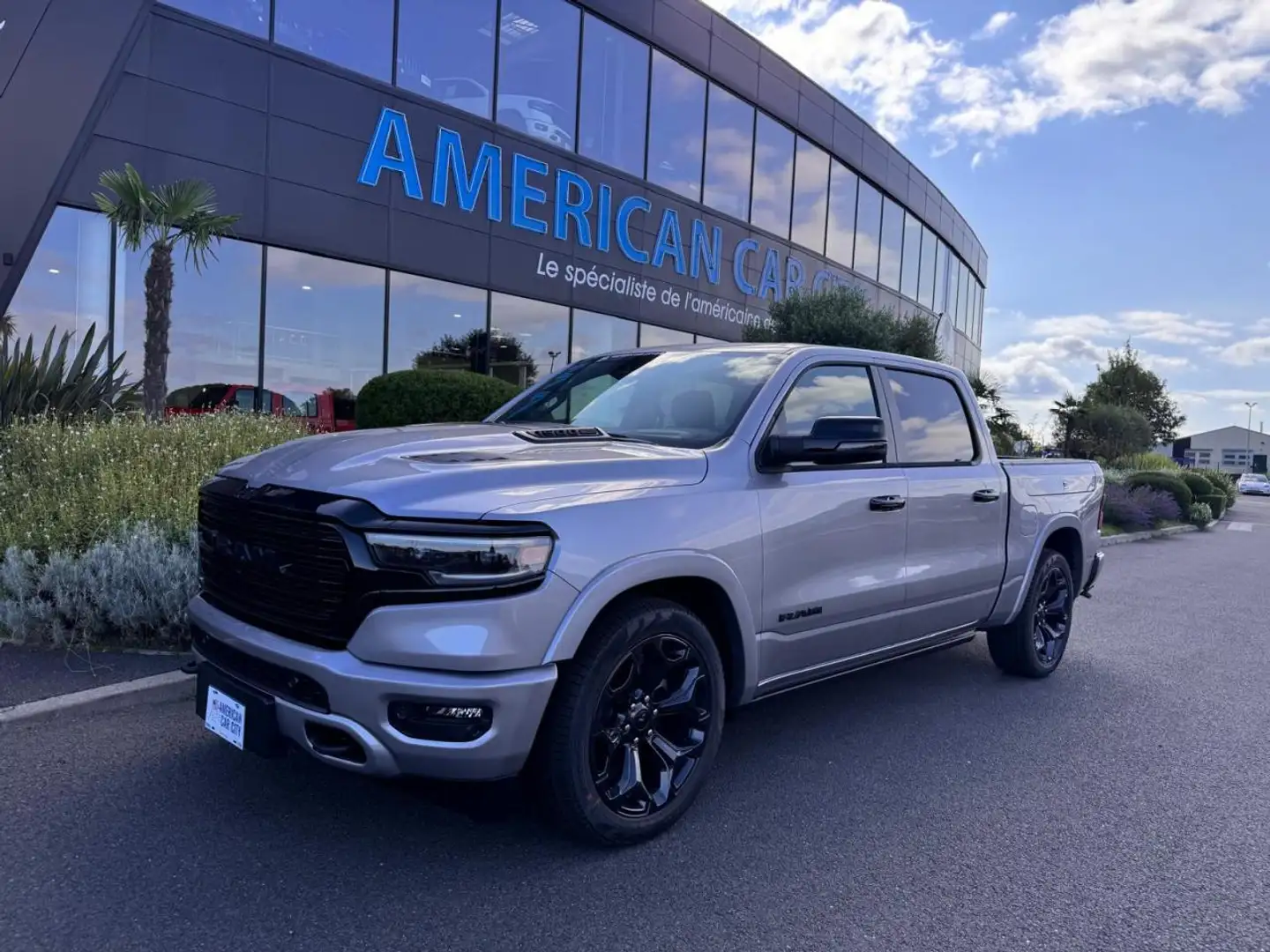 Dodge RAM 1500 CREW LIMITED NIGHT EDITION RAMBOX etorque Gris - 1
