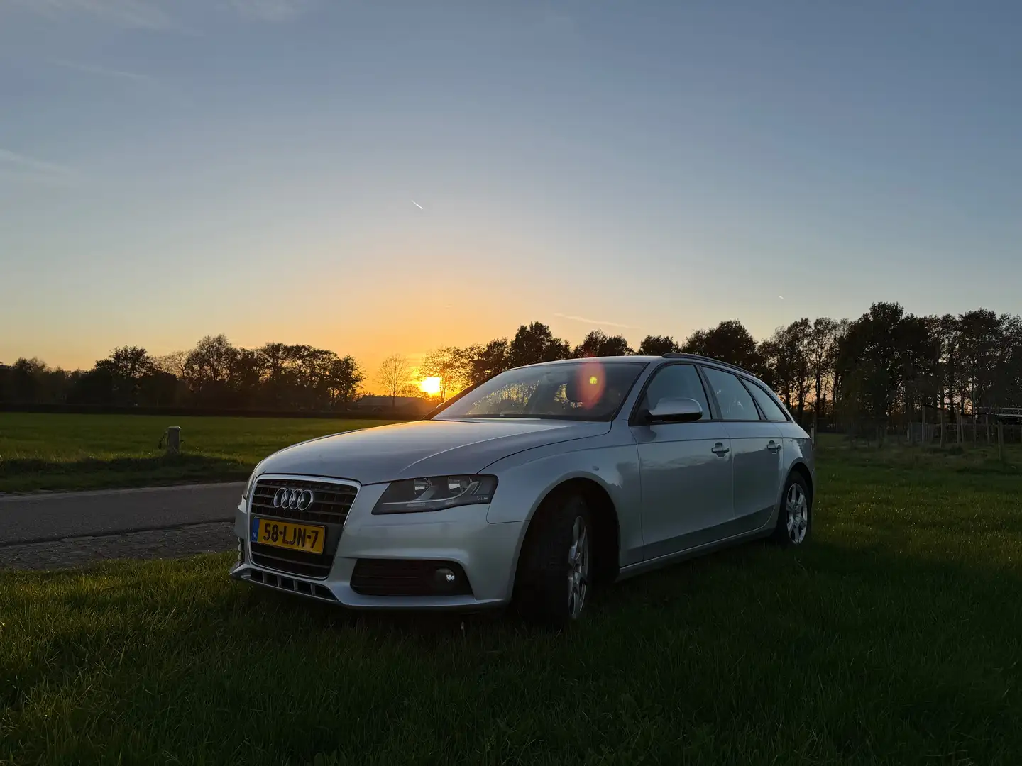 Audi A4 A4 1.8 TFSI Pro L. bns Zilver - 1