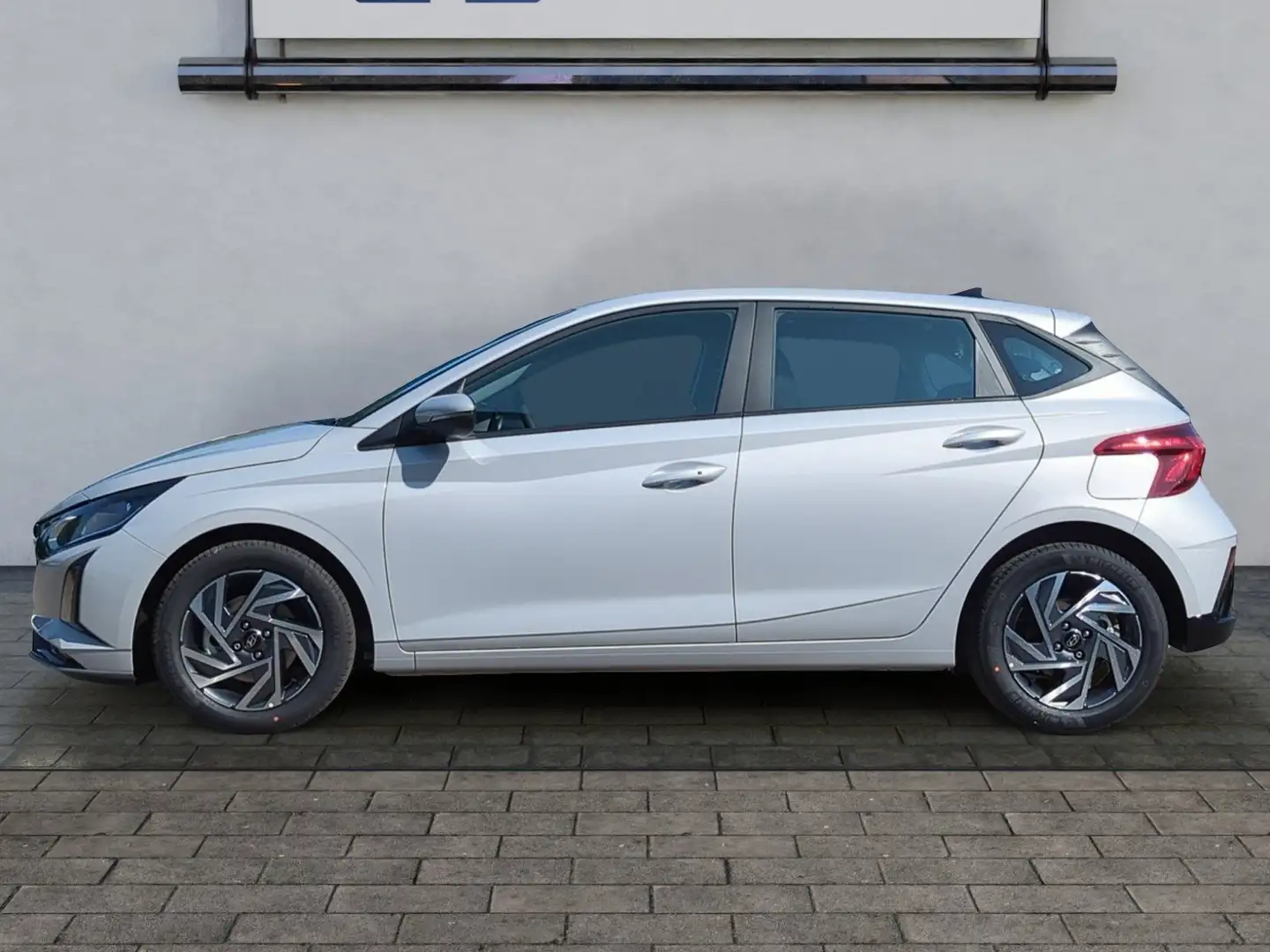 Hyundai i20 Trend 7-DCT ||BOSE||Navi||SHZ|| Grau - 2