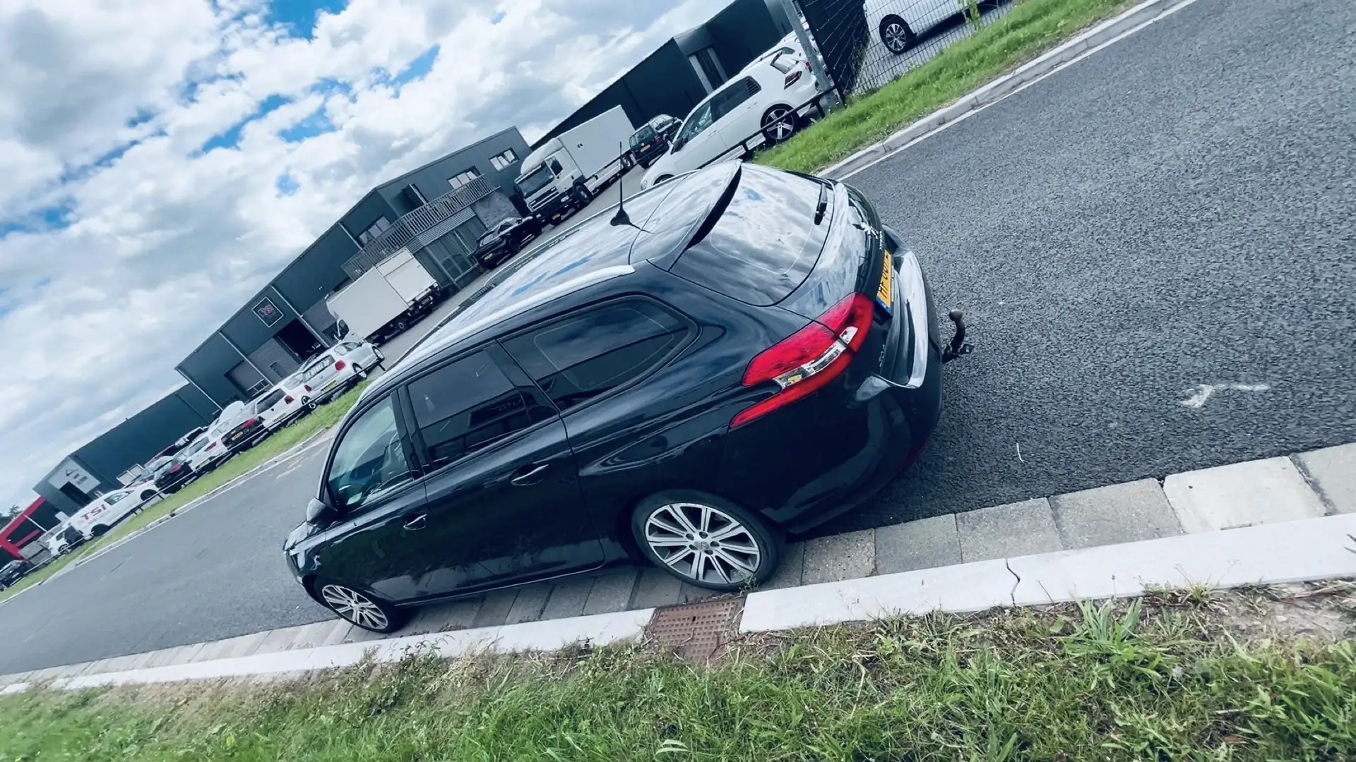 Peugeot 308 1.2 PureTech Active Szürke - 1