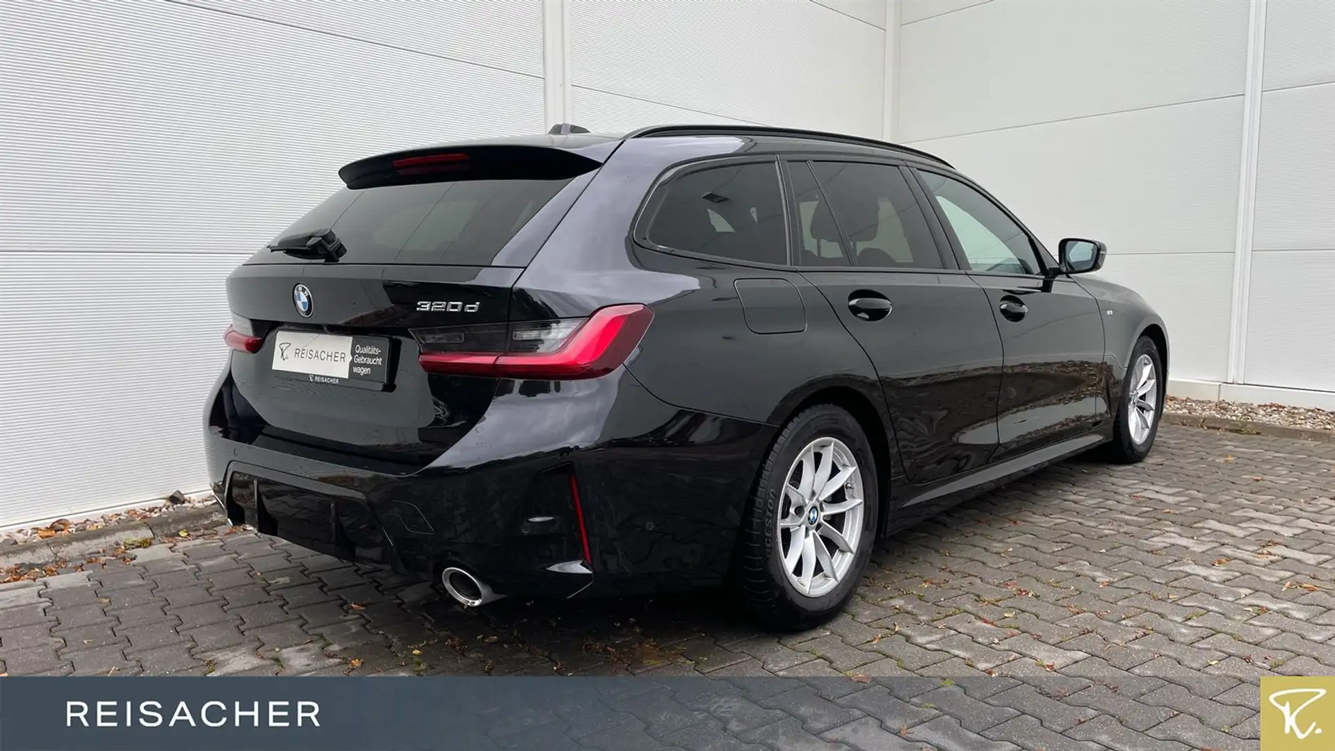 BMW 320 d Tou M Sport,LCPro.HuD,AHK,ACC,RFK,adLED Schwarz - 2