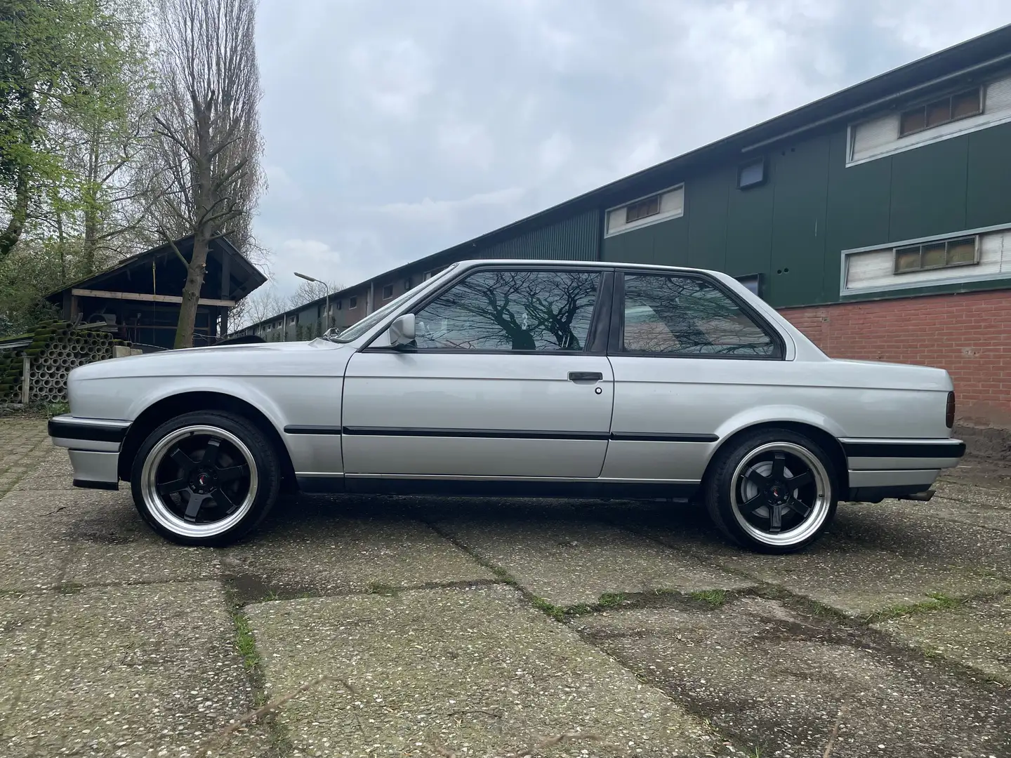 BMW 316 316i Silber - 2