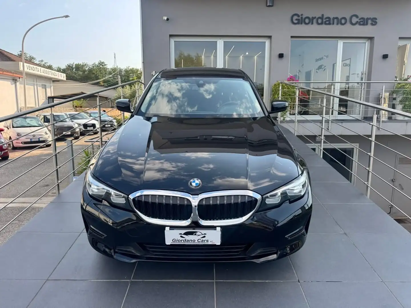 BMW 318 318d mhev 48V Sport auto Noir - 2