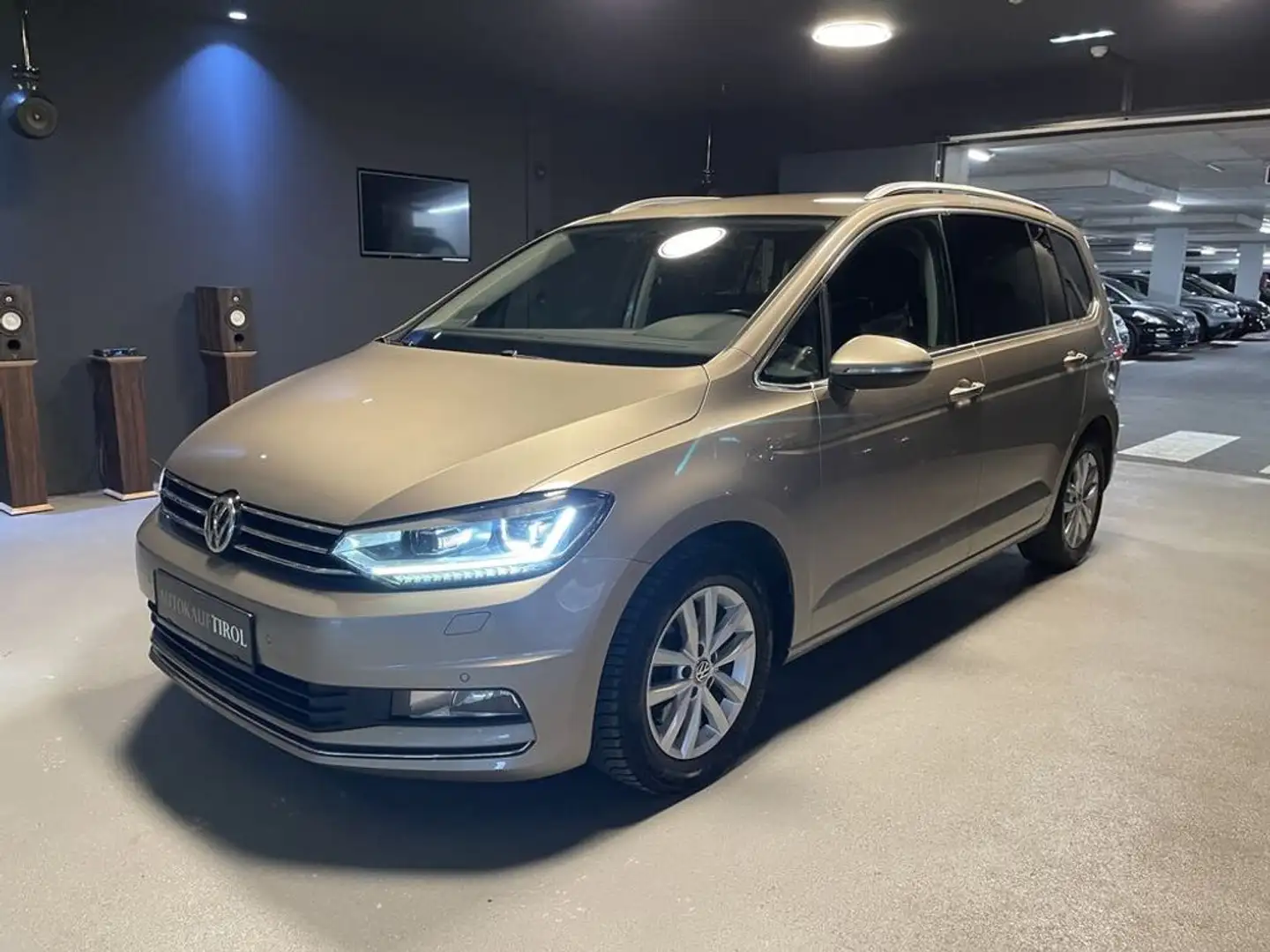 Volkswagen Touran Highline BMT/Start-Stopp Beige - 1