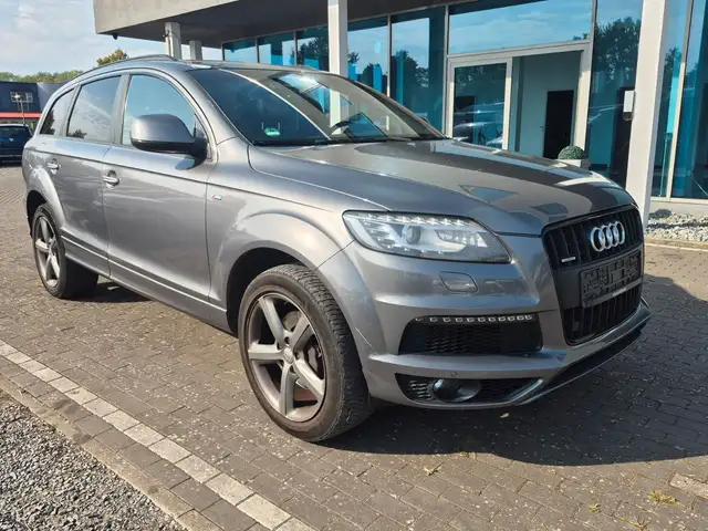 Audi Q7 3.0 TDI S-Line quattro 7 Sitze Leder Bi-Xenon