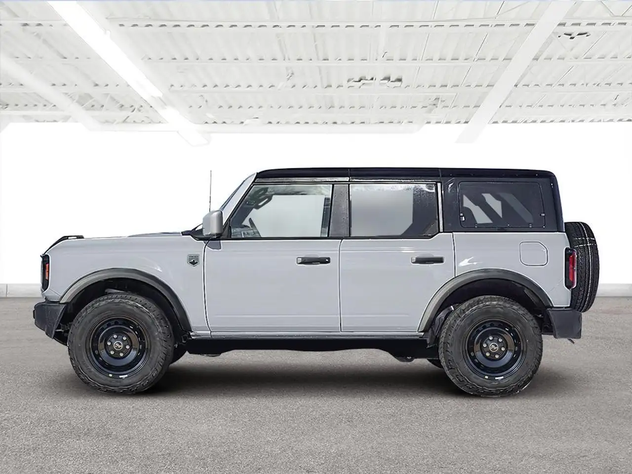 Ford Bronco снимка Ford Bronco