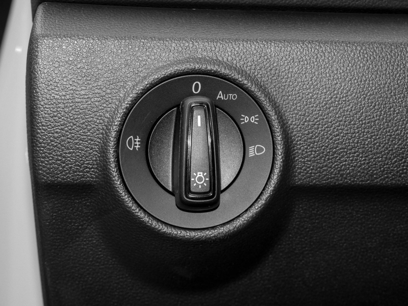 Volkswagen T-Roc Life 1.0 TSI LED Navi ACC 17" Ganzj.reifen — photo 13