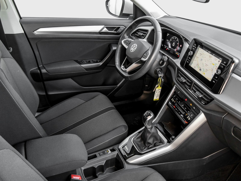 Volkswagen T-Roc Life 1.0 TSI LED Navi ACC 17" Ganzj.reifen — photo 3