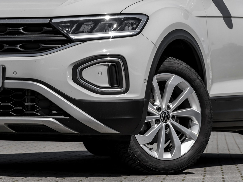 Volkswagen T-Roc Life 1.0 TSI LED Navi ACC 17" Ganzj.reifen — photo 5