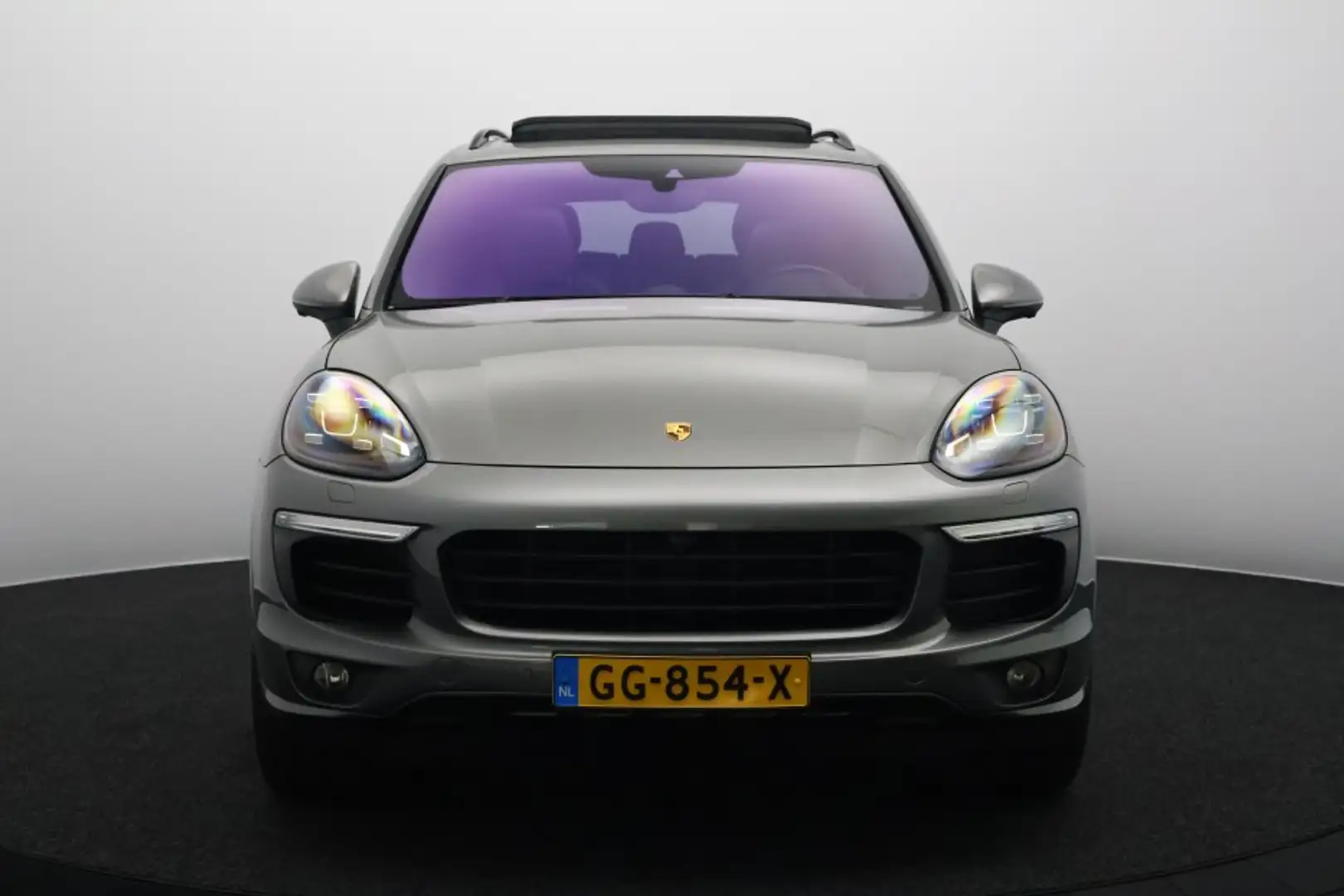 Porsche Cayenne 3.0 S E-Hybrid | Luchtvering | 360° Camera | Panor Grijs - 2