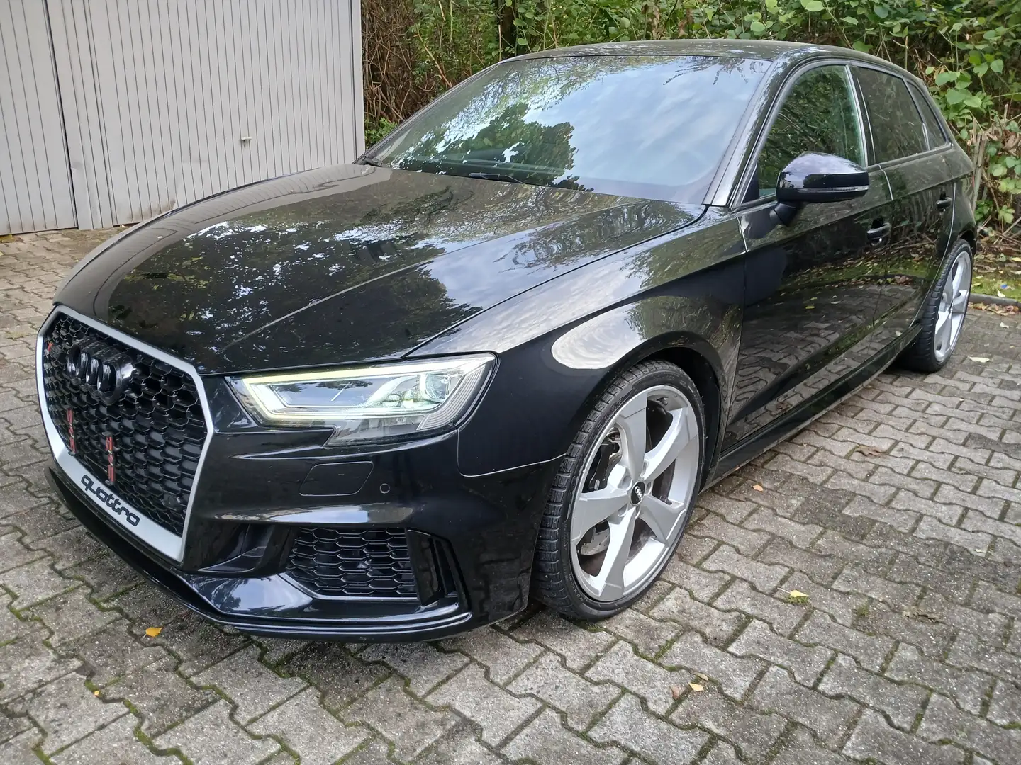Audi RS3 Sportback S tronic Original 76000km Schwarz - 1