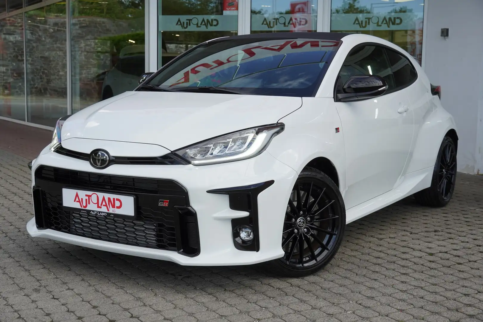 Toyota Yaris 1.6 GR 4x4 LED Alcantara Kamera Keyless-Go Blanc - 2