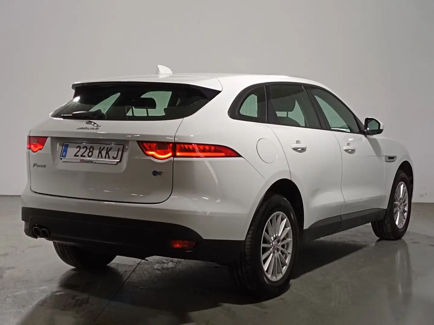 Jaguar F-Pace 2.0i4D Pure RWD 163 Blanc - 2