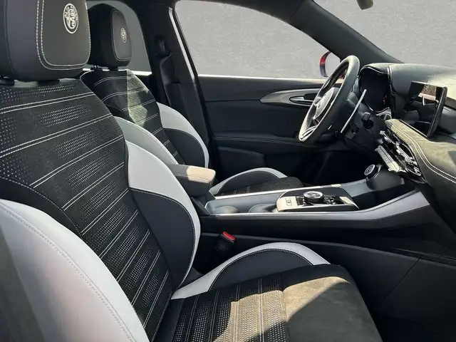 Alfa Romeo Tonale view 11
