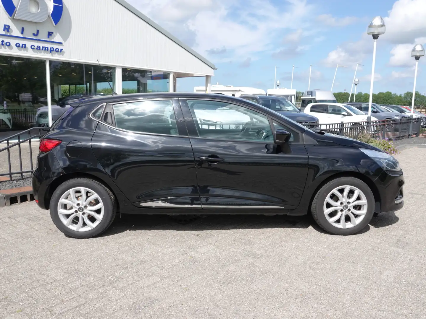 Renault Clio 0.9 TCe 90PK Zen NAVI | CRUISE | LMV | PDC | BT-TE Zwart - 2