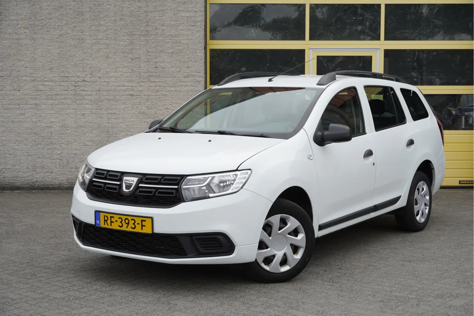 Dacia Logan MCV 0.9 TCe Ambiance BJ2017 Led dagrijverlichting Blanc - 1