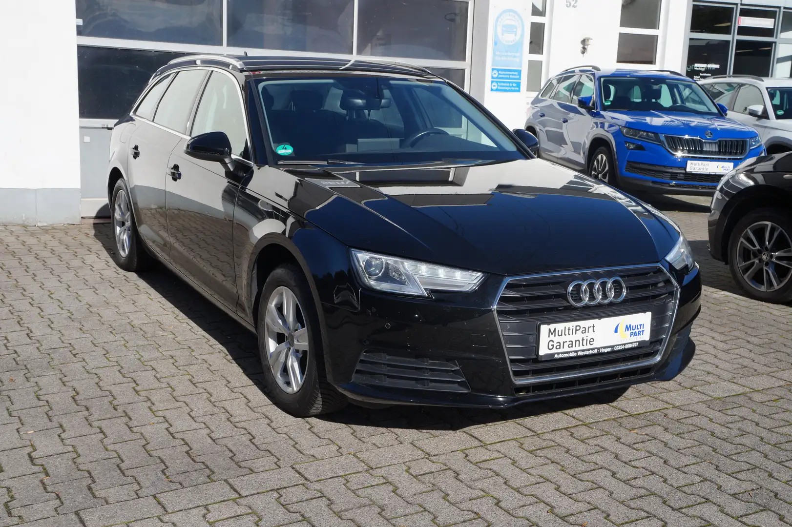 Audi A4 1,4 TFSI*NAVI*BI-XENON*PDC V+H*SHZ*KEYLESS* Schwarz - 2