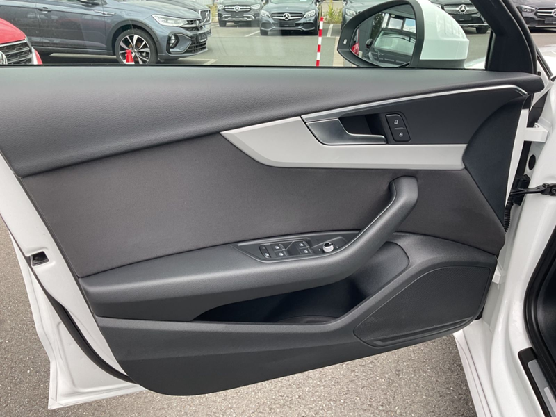Audi A4 Avant 40 TDI advanced — photo 10
