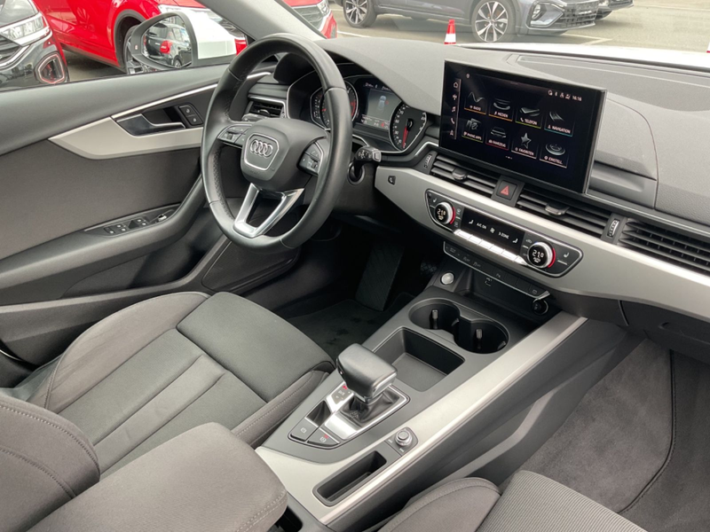 Audi A4 Avant 40 TDI advanced — photo 12