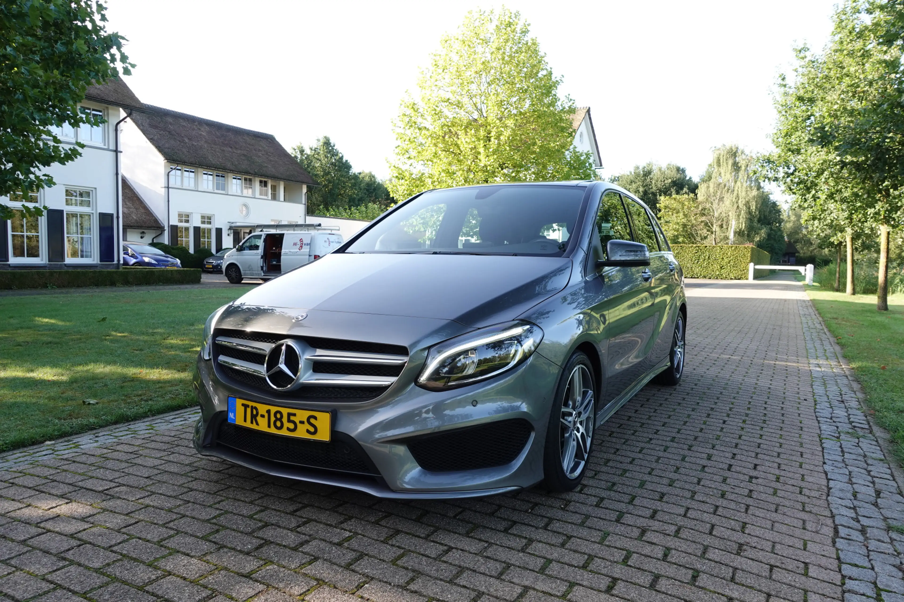Mercedes-Benz B 180 Business Solution AMG | 1ste eigenaar | Panorama d — photo 2