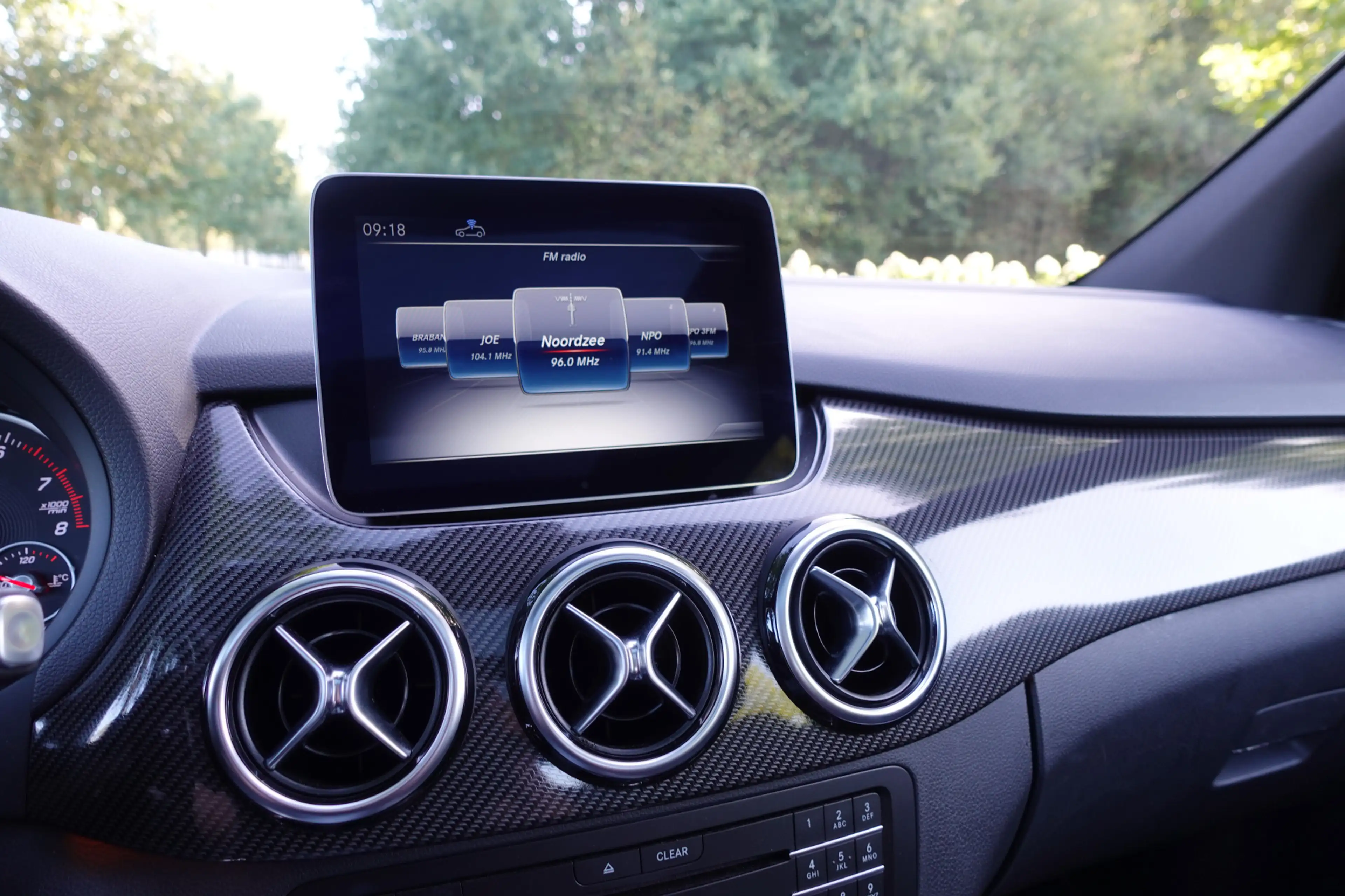 Mercedes-Benz B 180 Business Solution AMG | 1ste eigenaar | Panorama d — photo 31