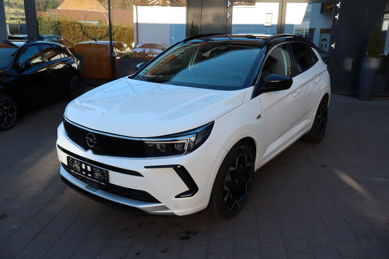 Opel Grandland X Grandland Ultimate 1.2 Turbo Automatik Weiß - 1