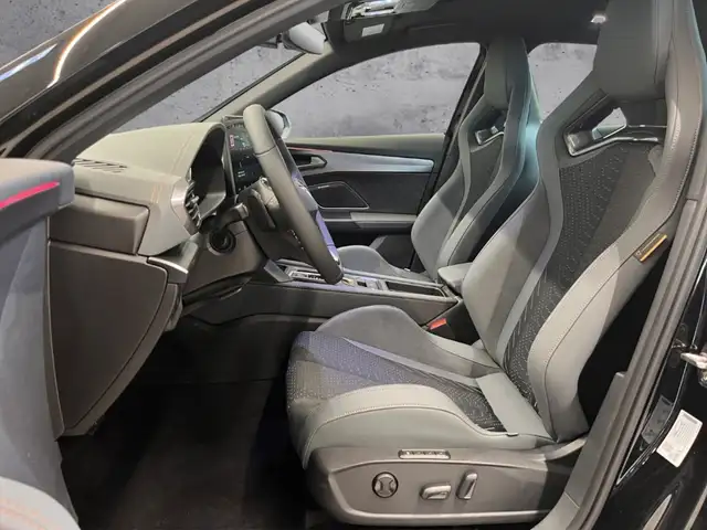 Cupra Formentor view 8